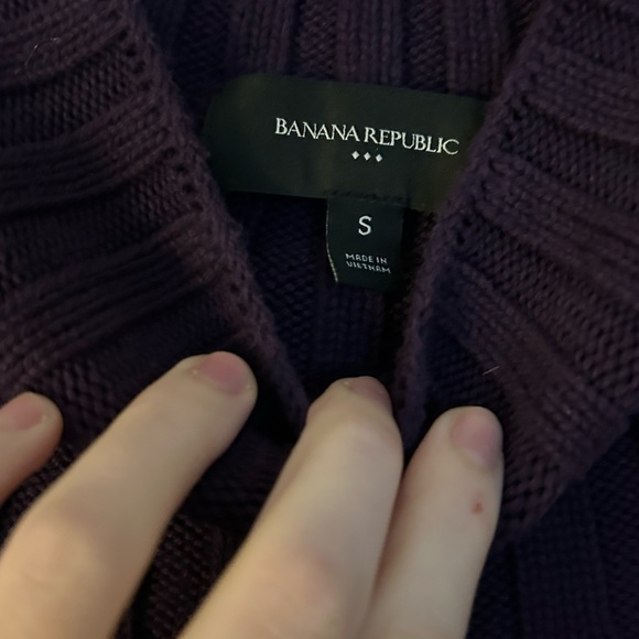 Banana Republic Purple Sweater - Picture 7 of 7